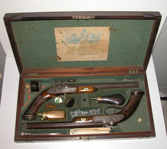Box of duelling pistols