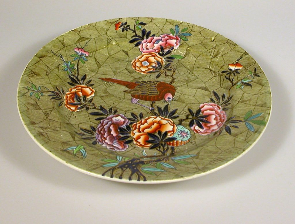 Dessert plate with marble pattern and gilding in oriental style